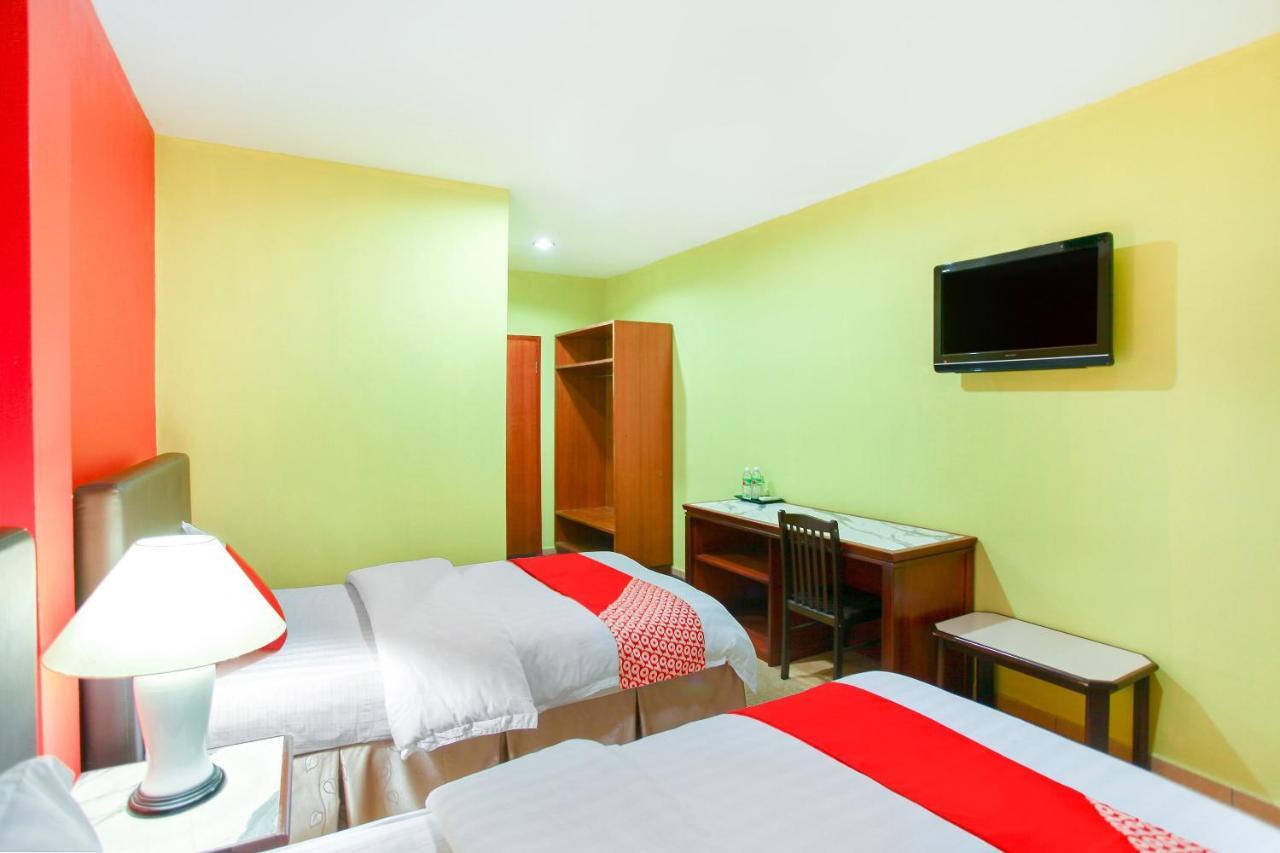 Oyo 89478 Lkh Motel Kota Kinabalu Esterno foto